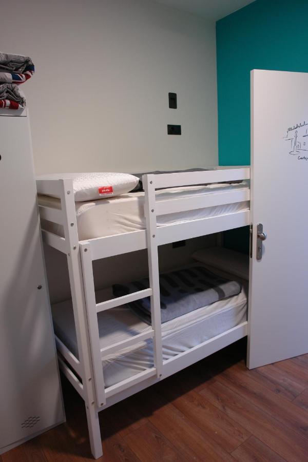 Hostel Trovadores Burgo エクステリア 写真
